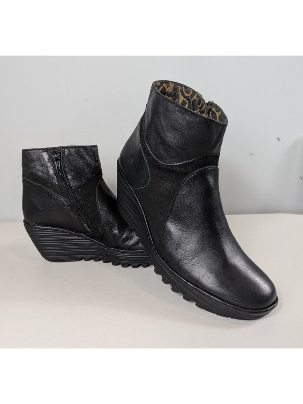 Fly London Black Leather Wedge Ankle Boots Side Zippers Size 41